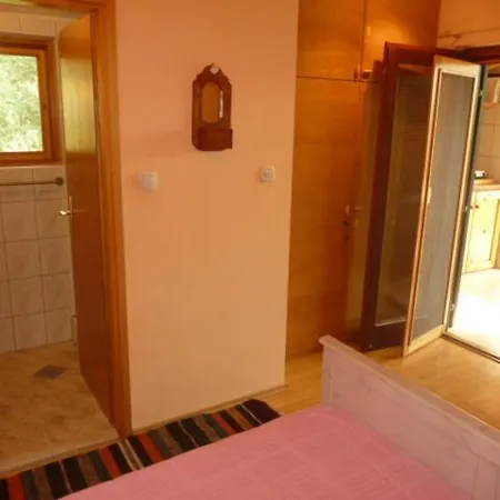 Apartment Orange Zavala